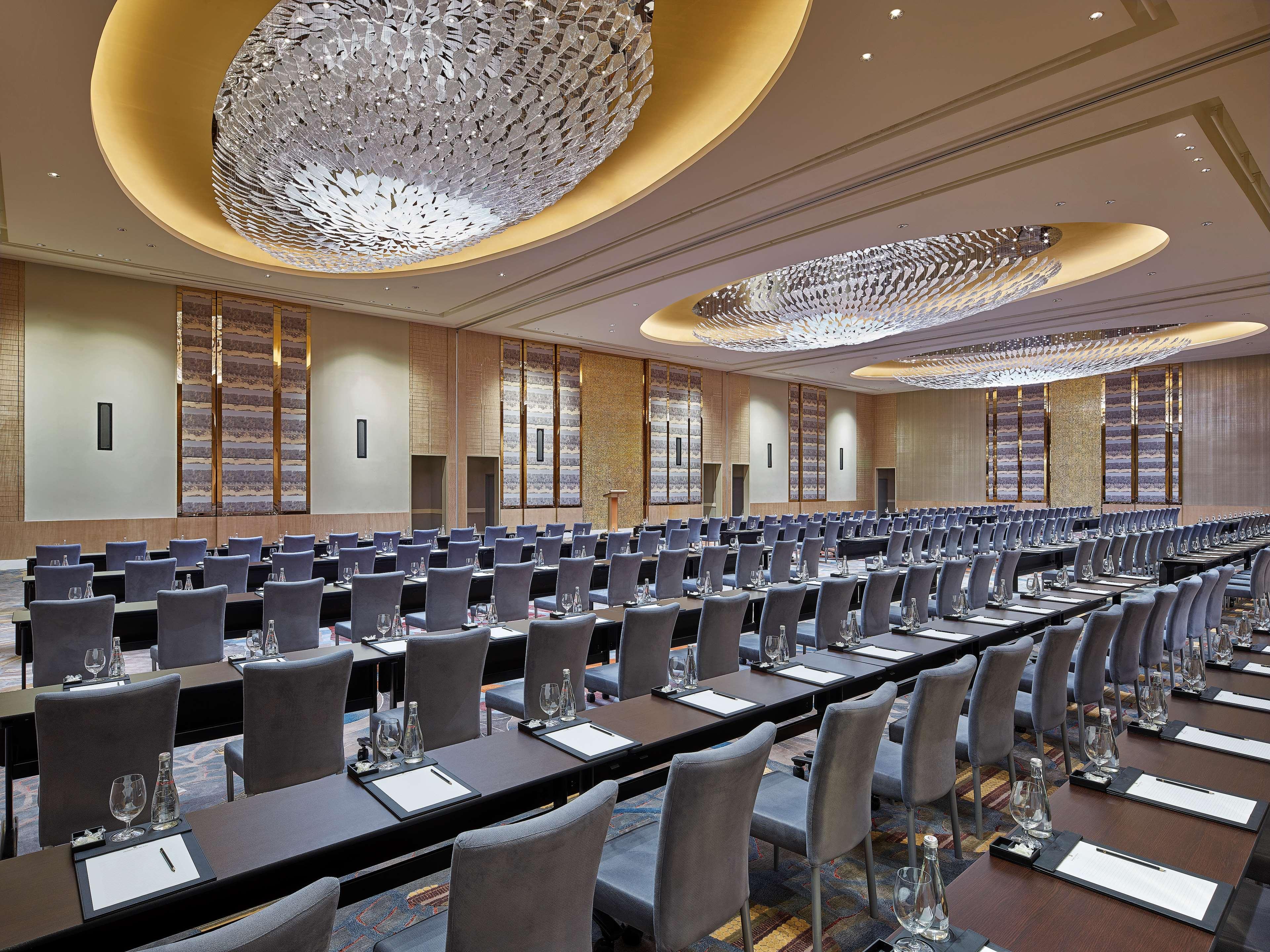 Shangri-La The Fort, Manila Тагуиг Екстериор снимка