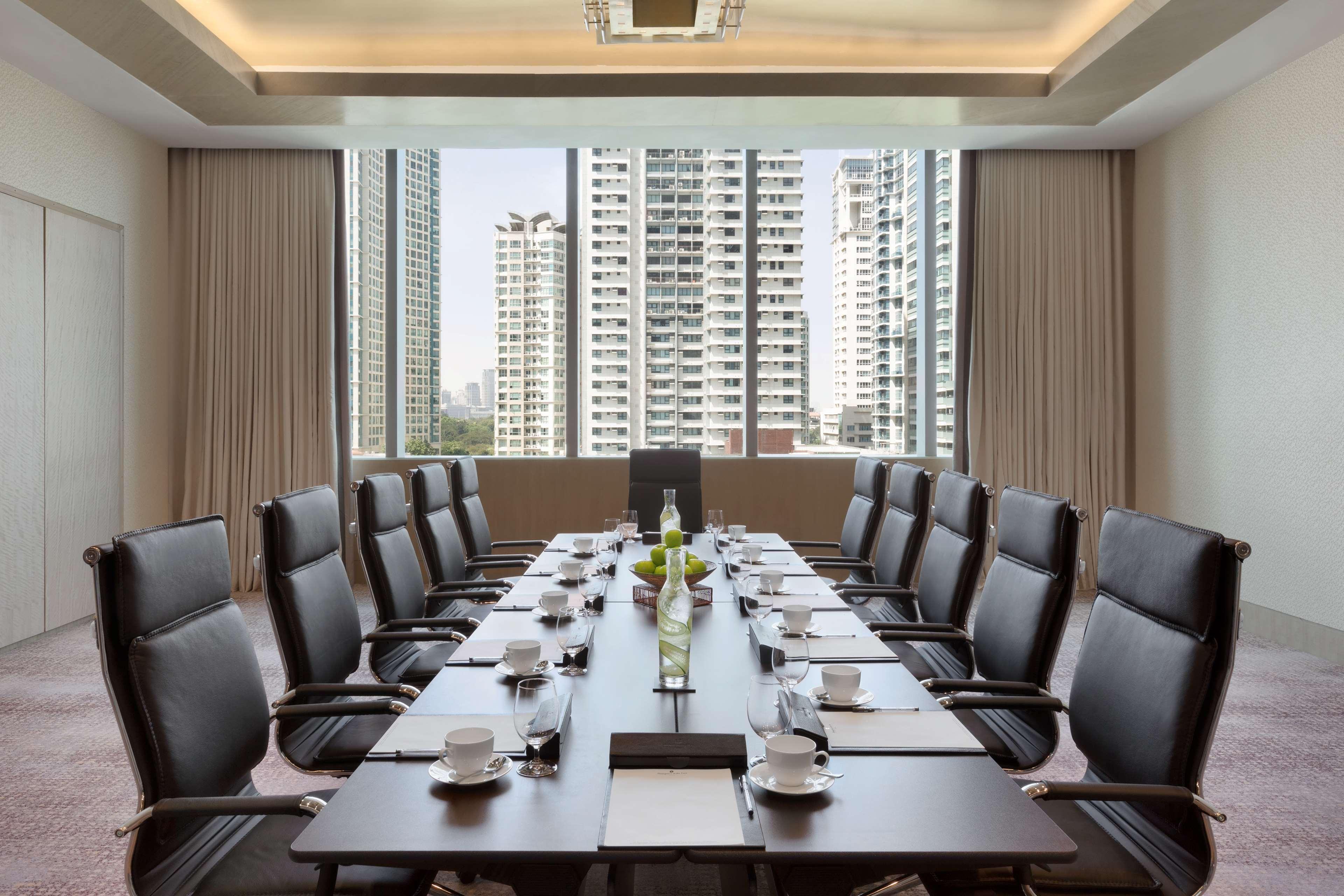Shangri-La The Fort, Manila Тагуиг Екстериор снимка