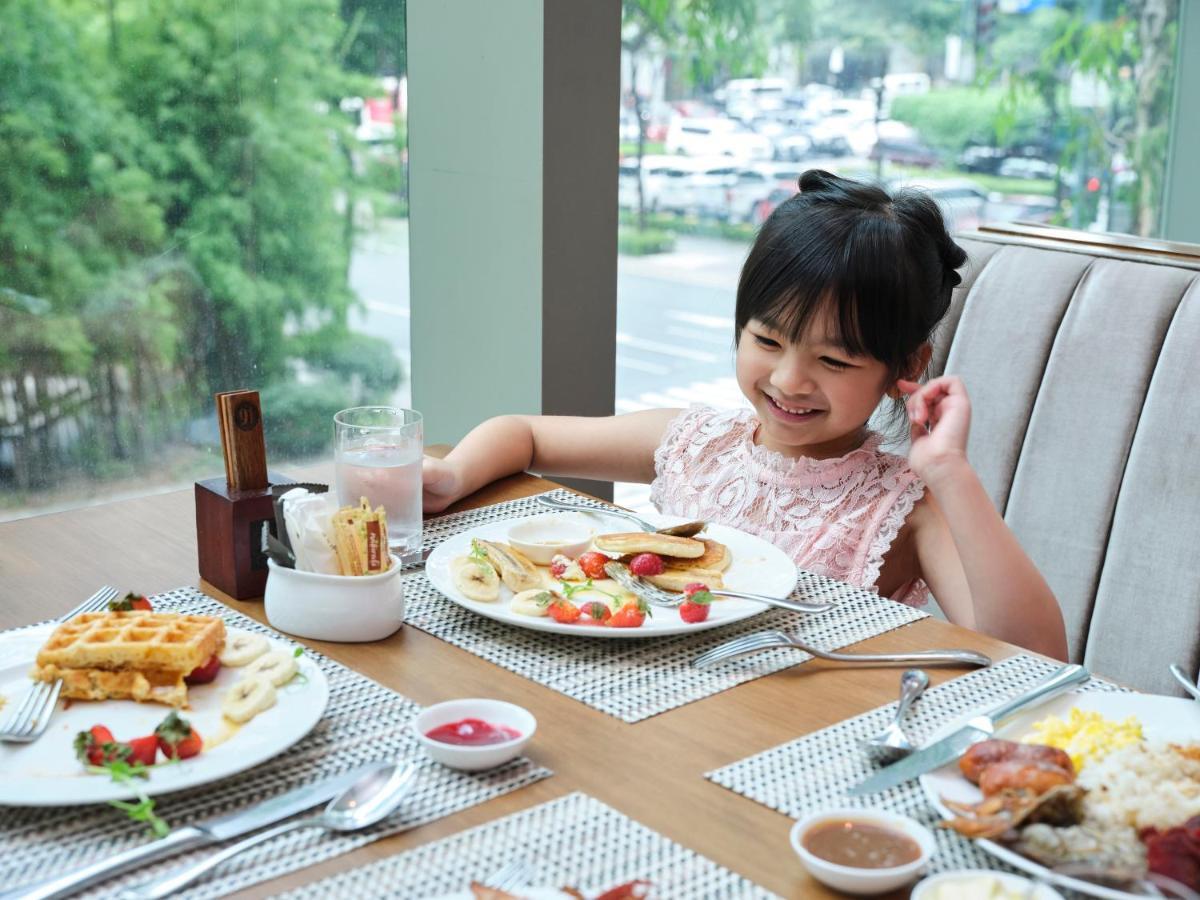 Shangri-La The Fort, Manila Тагуиг Екстериор снимка